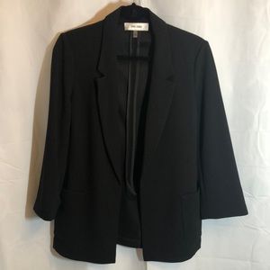 Jones Studio black lapel open front blazer